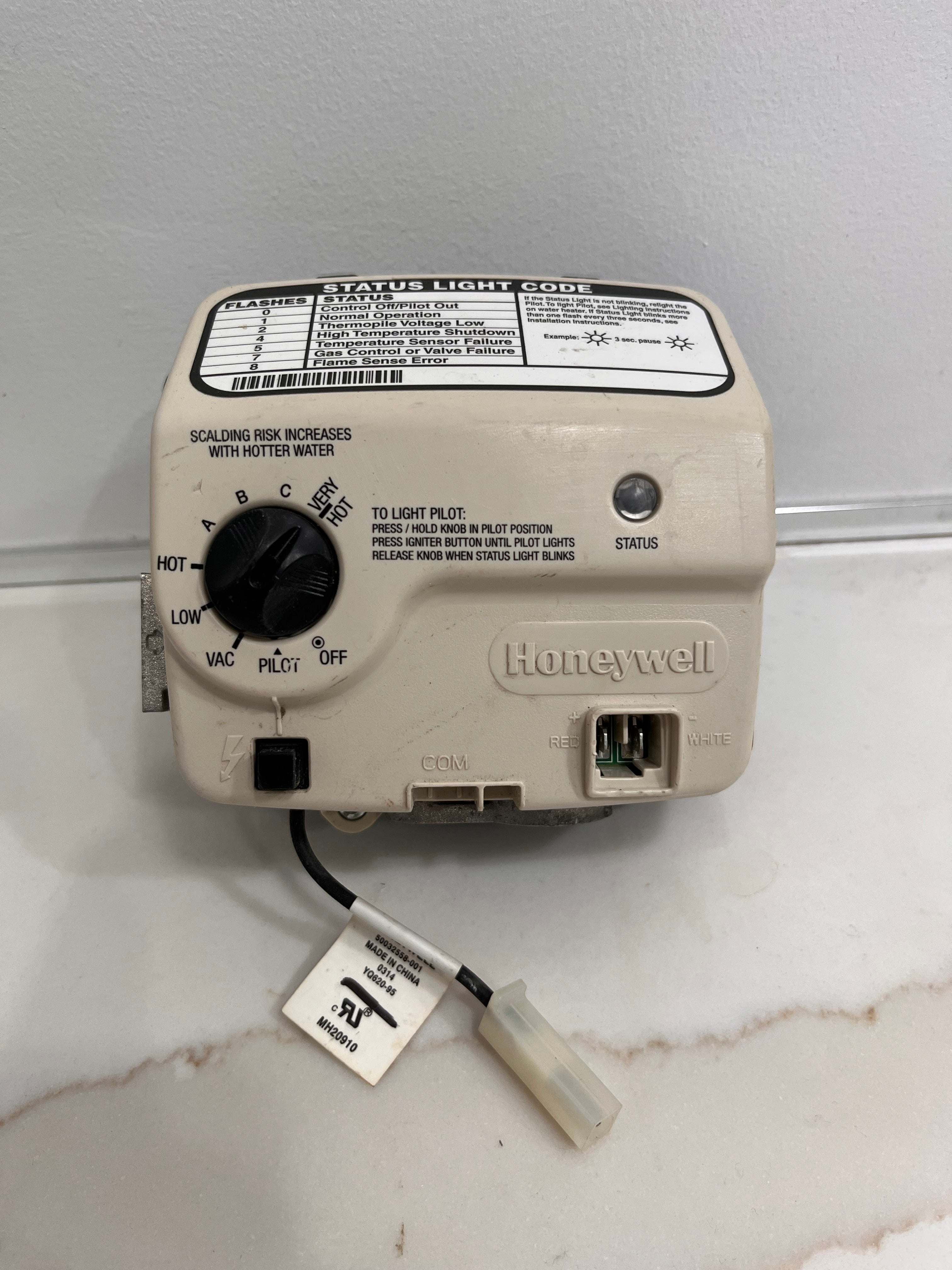 Honeywell Water Heater Gas outlet Value WV8840B1110